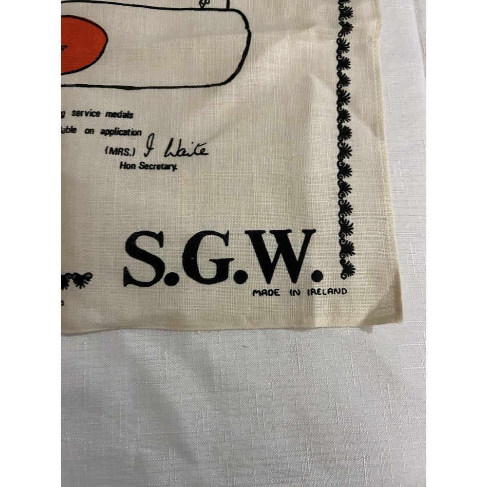 Ulster Weavers Irish Linen Tea Towel Golf Grass Widows NWOT - Picture 2 of 7